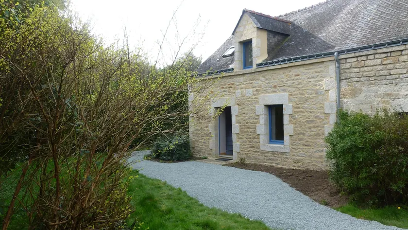 small house - Image 1