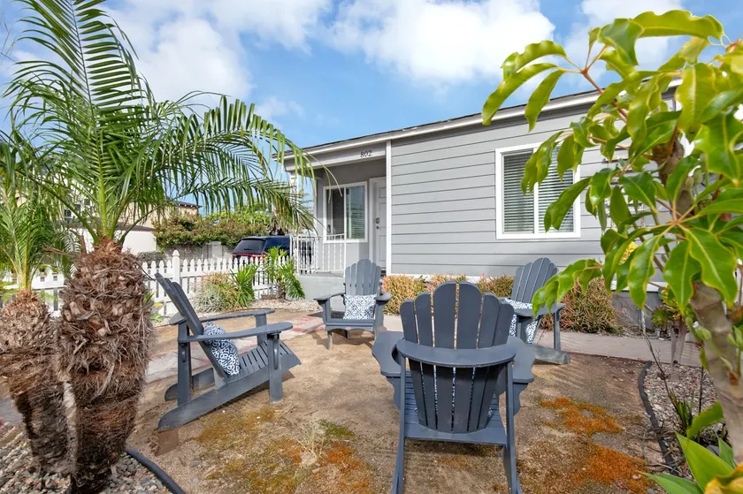 Pacific Beach Cottage - Image 1