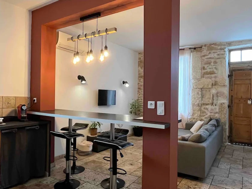 L'Occitan accommodation with bicycle storage and parking - Image 1