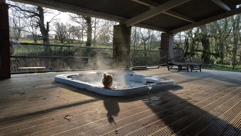Abernant Barn - Sleeps 8 (inc Hot Tub) - Image 1