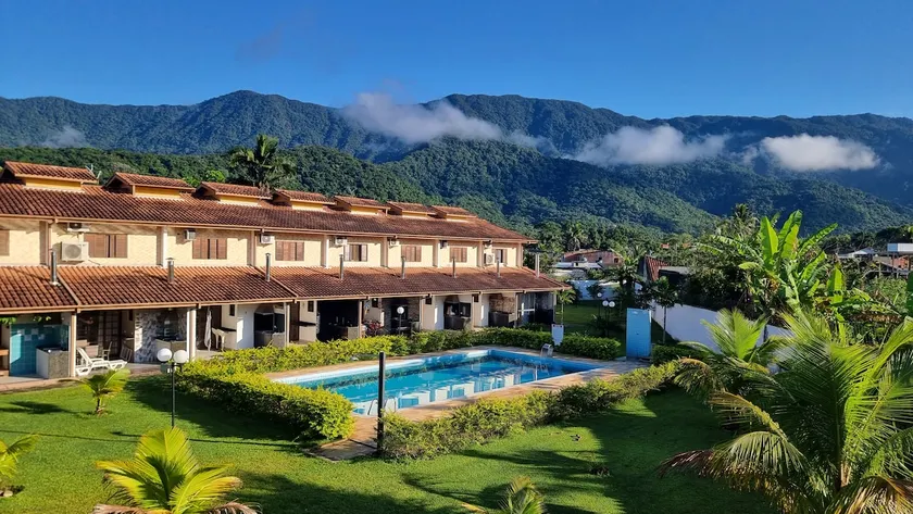 Casa Massaguaçu condominium - Image 1