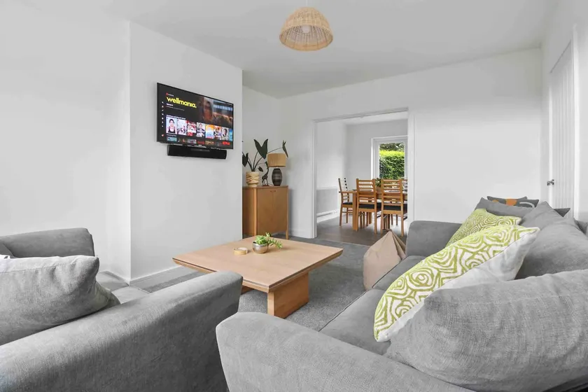 Large Family Home | Sleeps 8 | Cotswolds/Stratford - Image 1