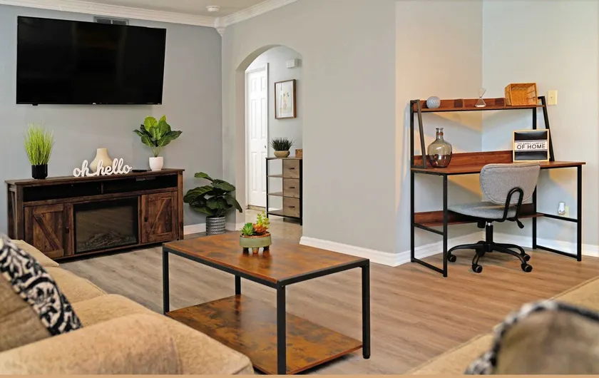 Modern & Cozy 4 Bedroom home ! - Image 1