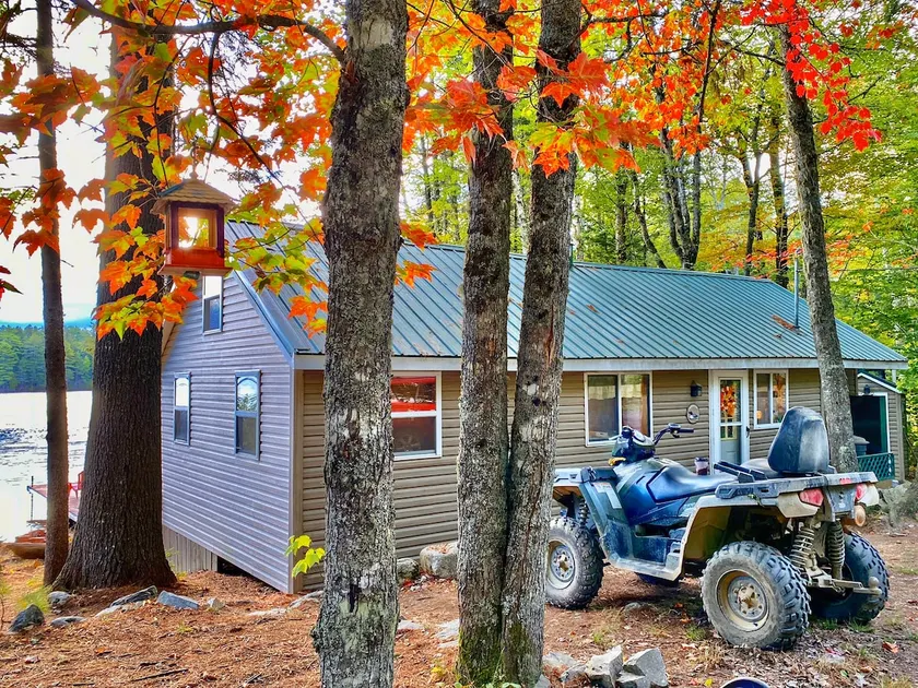 Serenity Now Cabin on Lake Moxie! - Image 1