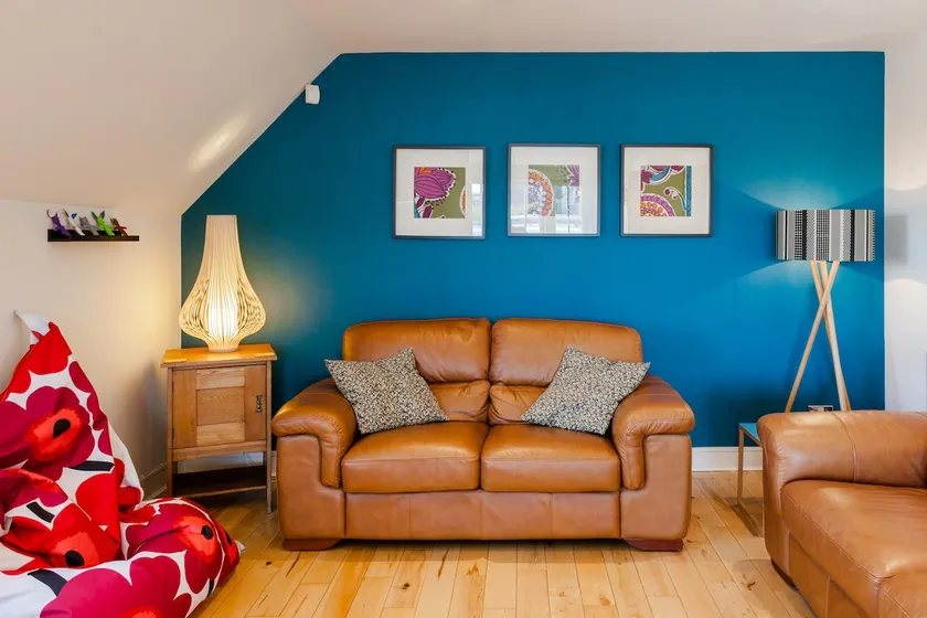 Stunning City Centre Penthouse Apartment, with FREE Parking! - Image 1