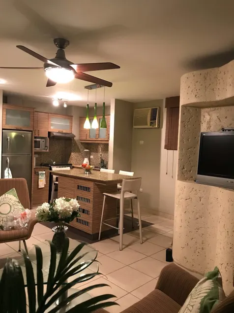 Condo near beach with water views - Image 1