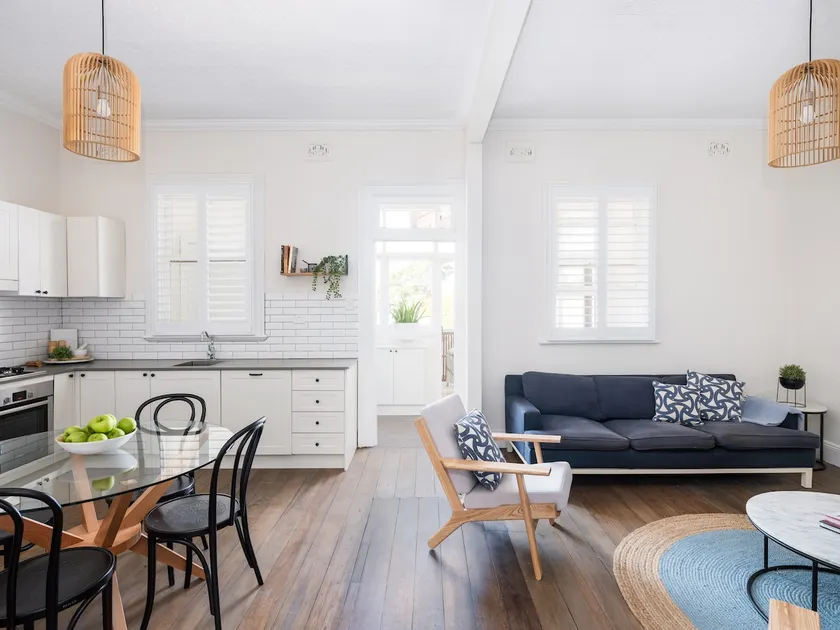 Stylish Studio in Heart of Annandale Village - Image 1