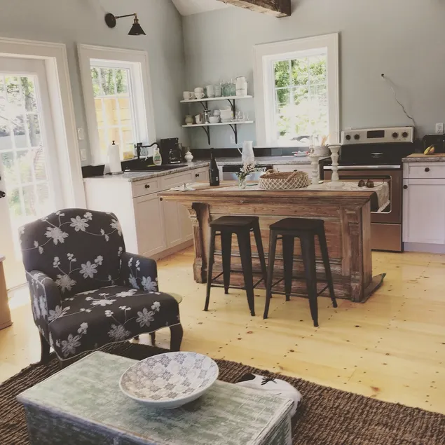 Quarrie Cottage | Mahone Bay - Image 1