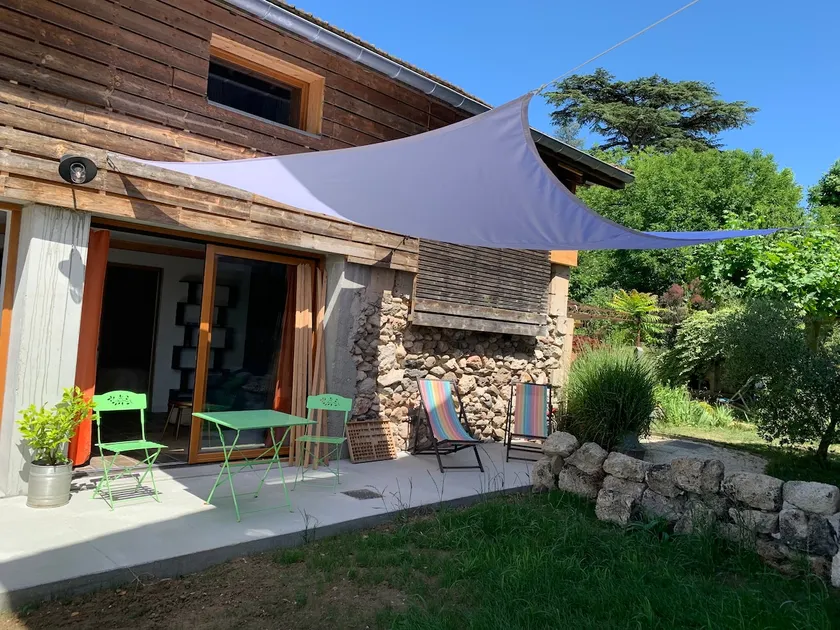 Charming accommodation in the heart of the village of St Romans - Image 1