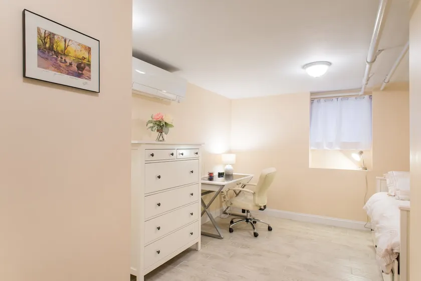 Washer+Dryer+Parking!*Private suite*Cul de sac* - Image 1
