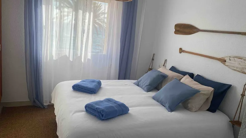 Sea view - Image 1