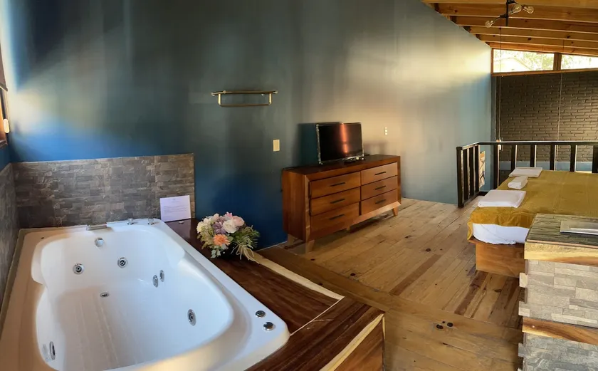 Chalet Magnolia 1 cabaña con jacuzzi - Image 1