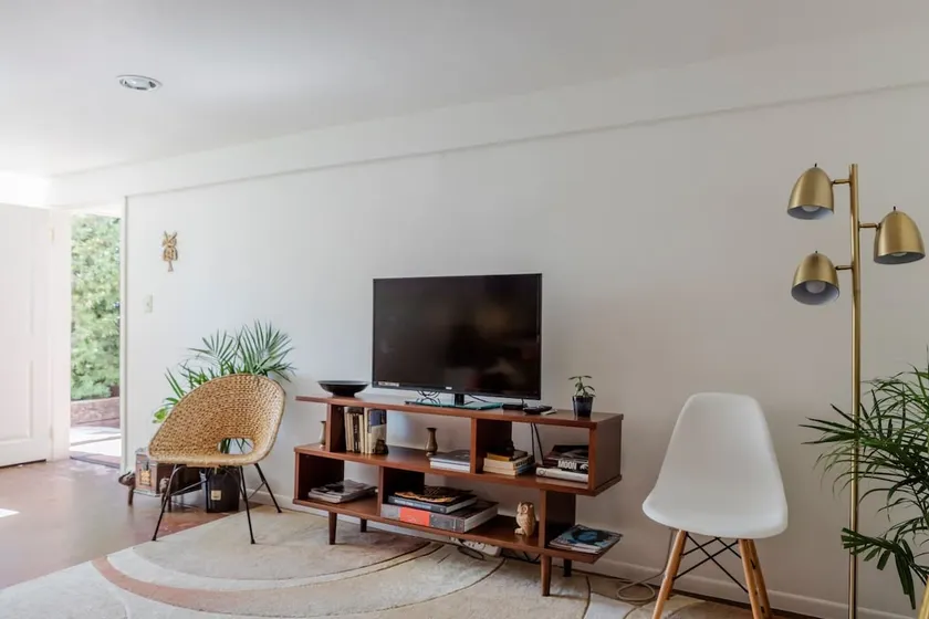 Walkable Location + Parking | AC & Washer/Dryer - Image 1