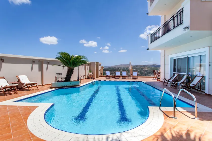 SUNLIGHT VILLA WITH PRIVATE POOL  FOR FAMILIES AND FRIENDS TO ENJOY - Image 1