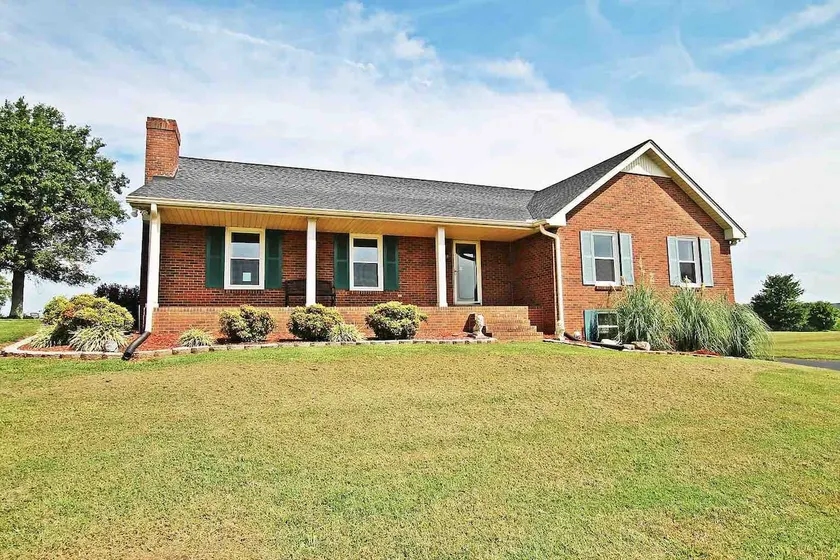 Convenient, clean, safe, minutes to Nashville! - Image 1