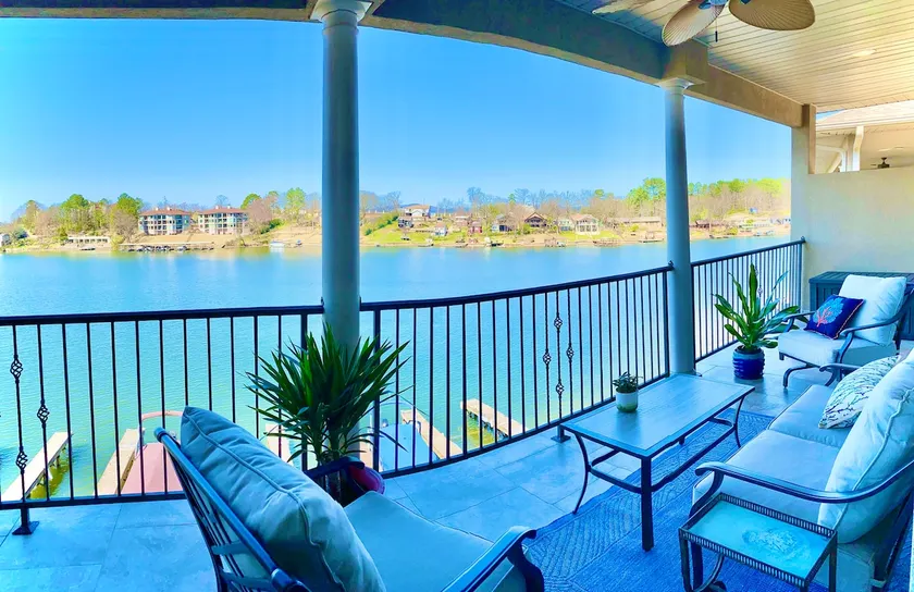 * Ny * Lyxig Lake Hamilton Condo med 180 ° utsikt över Lakefront! - Image 1