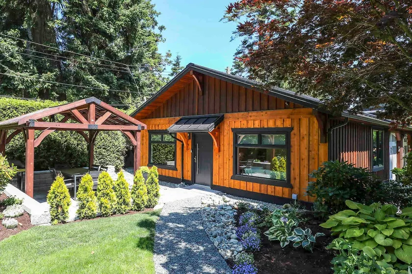 Gartley Beach Retreat - Image 1