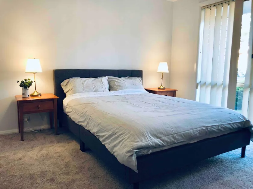 Charming Home • Free Parking, Wifi, Netflix - Image 1