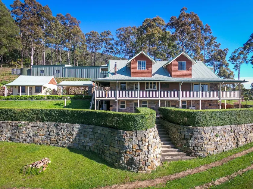 Bimbadeen Mountain Retreat - Image 1