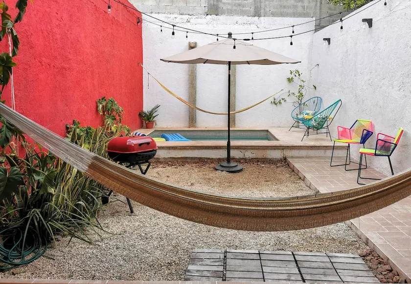 La 78_Pool and garage with electric gate! - Image 1