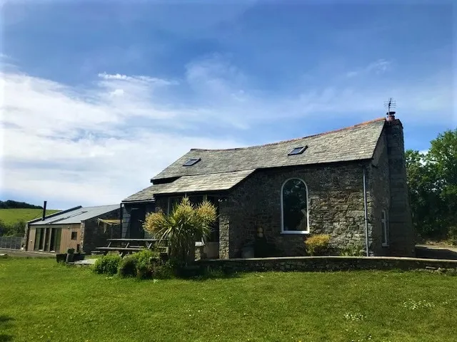 Abel's Cottage gorgeous character barn Crackington - Image 1