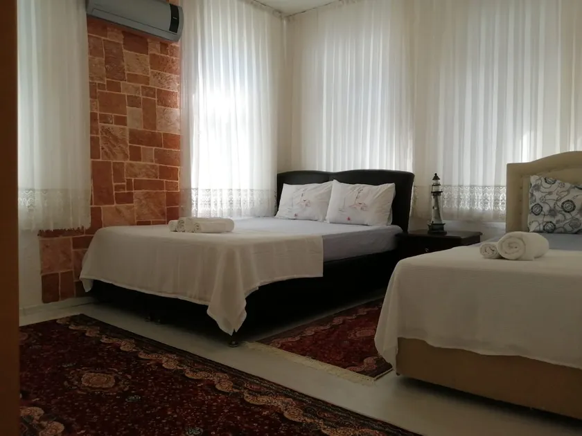 Blue Anemon Guesthouse - Ayvalık - Image 1