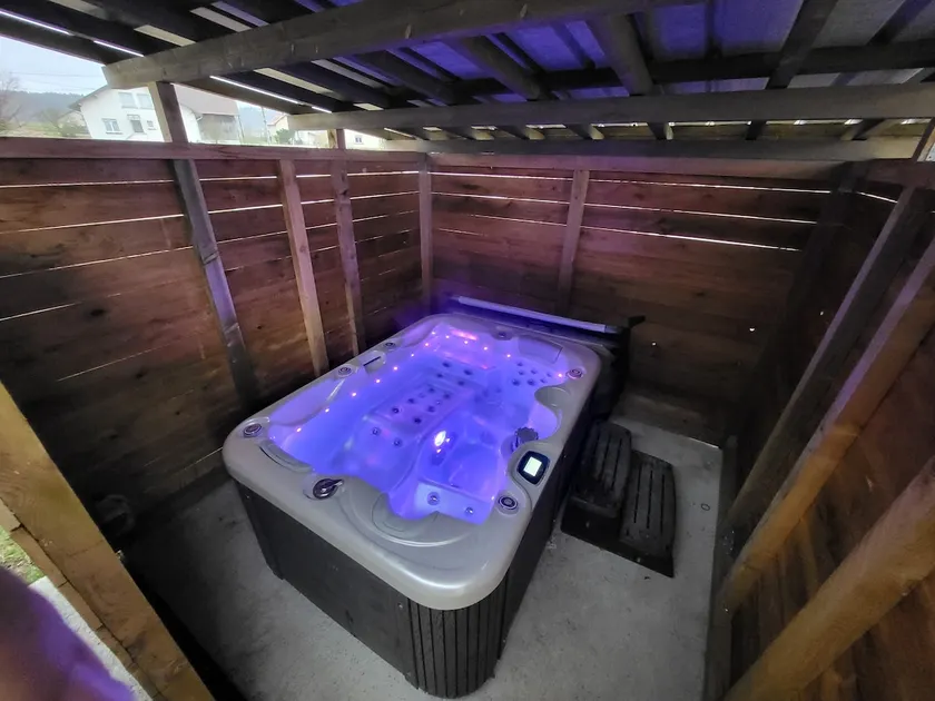 Duplex, covered jacuzzi, two bedrooms. 74 m2 - Image 1