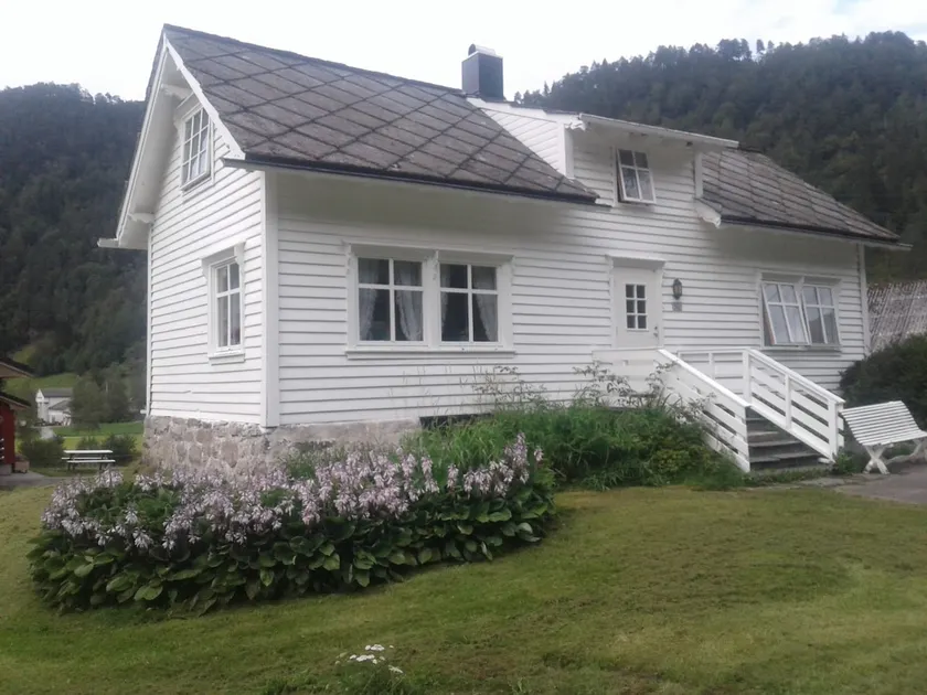 Bergen, Hardanger, Jondal, Folgefonna, Trolltunga - Image 1