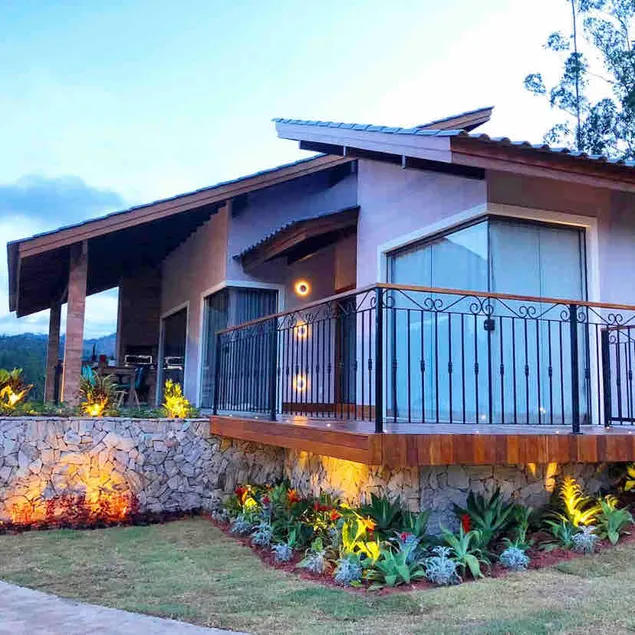 Casa dei Fiori, charm and nature in Pedra Azul - Image 1