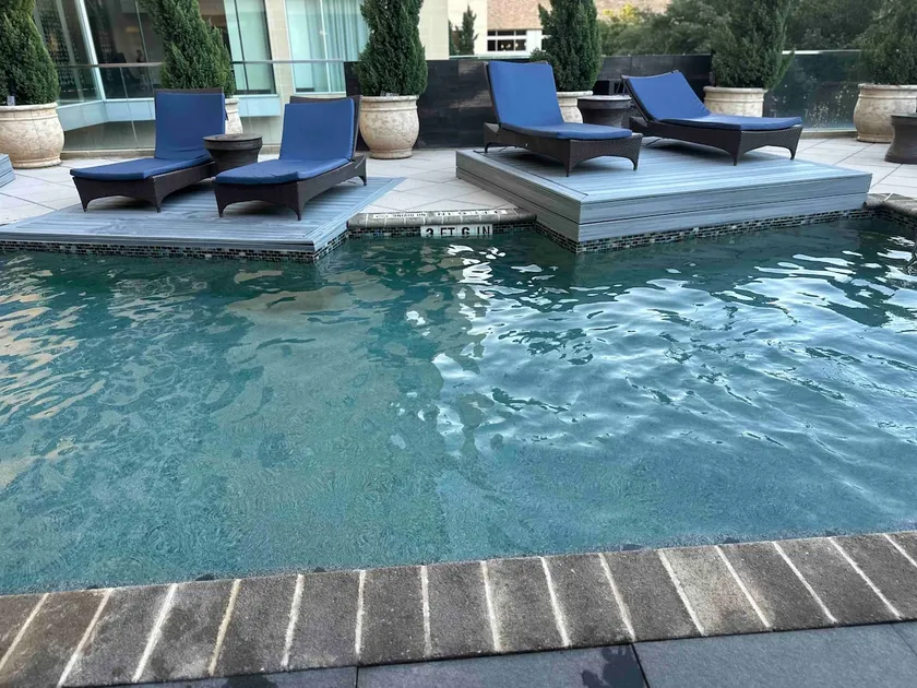 Luxury apt in perfect location - Image 1