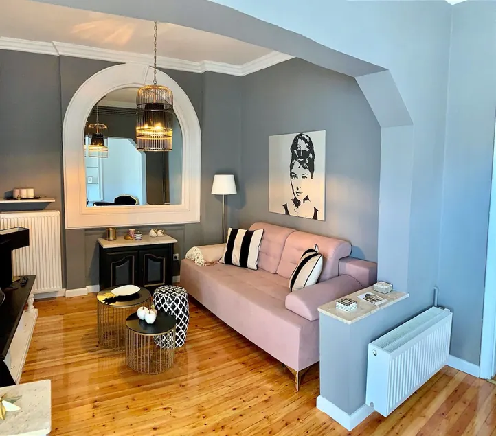 Astor’s Brilliant Home - Image 1