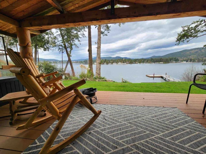 Waterfront Sea Haven East Sooke, house and suite. - Image 1