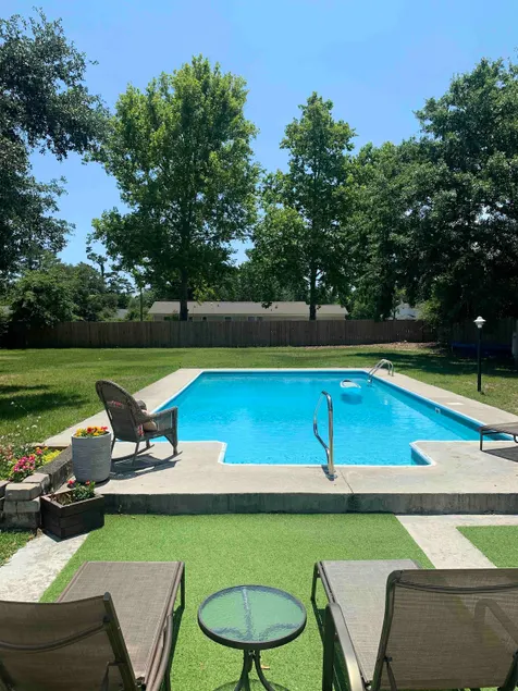 Vintage Poolside Bungalow - Image 1