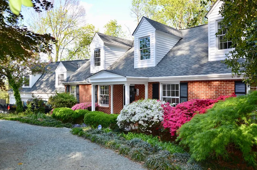 Heart of Cville: Woodview near UVA - Image 1