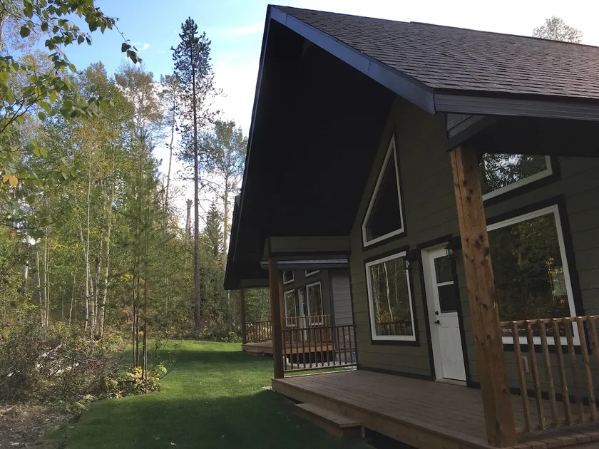 Chris’s Country Cabins - Black Bear Cabin - Image 1