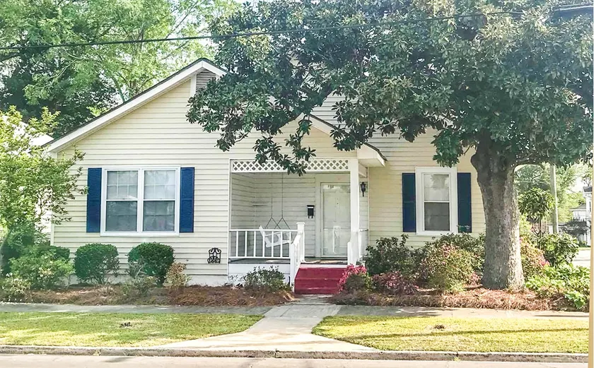 The Magnolia Cottage - Image 1