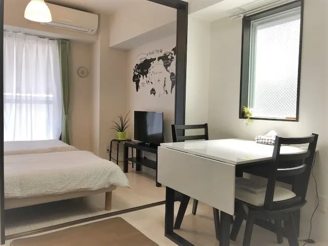 2 mins walk from Tanimachi 9-chome Station, beautiful, shallow construction, good ventilation and lighting - Image 1