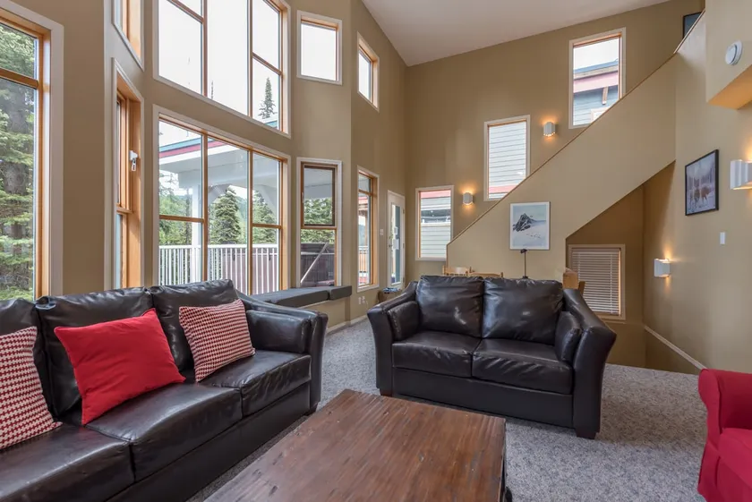 Ski Chalet, incredible views, hot tub and steps from skiing! - Image 1