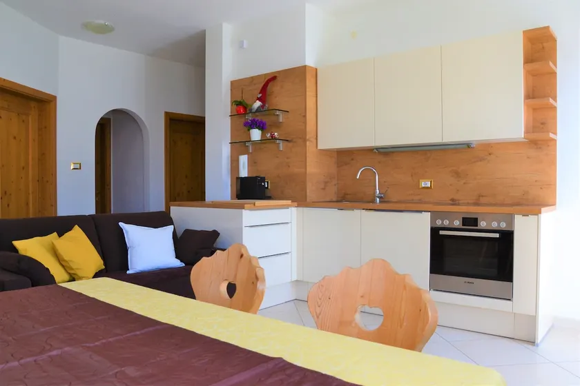NEW - Luxury apartment with sauna & pool - Image 1