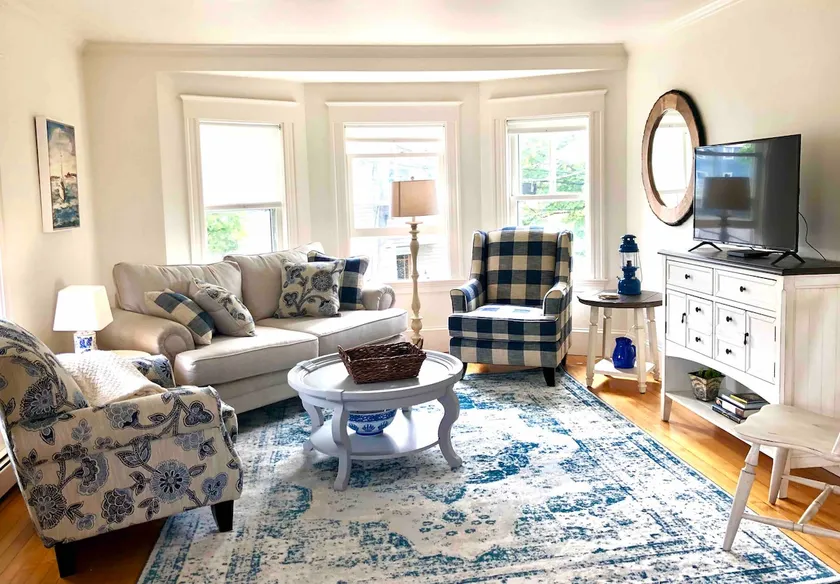 Harbor View Suite - Image 1