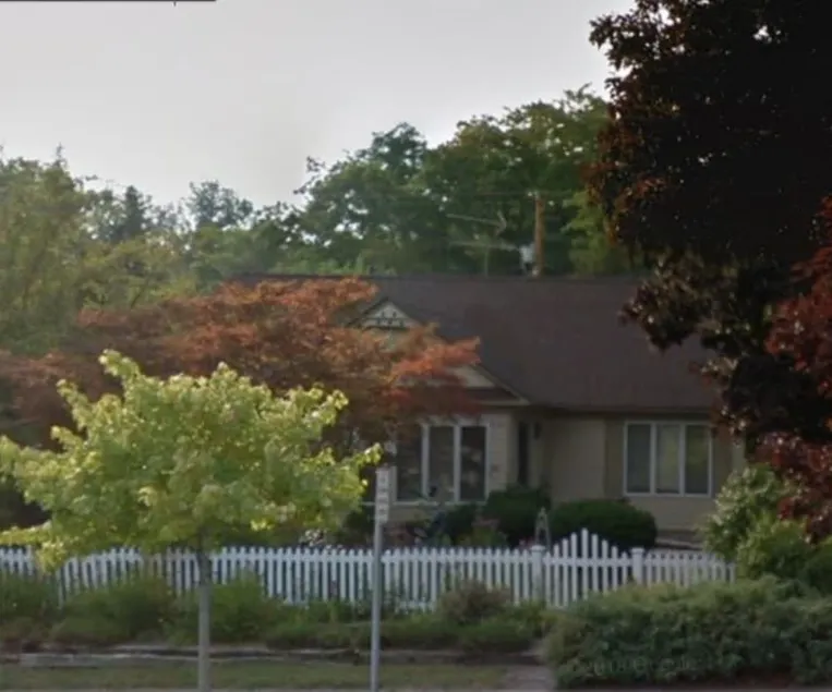 PERFECT LOCATION: Village of Suttons Bay - Image 1