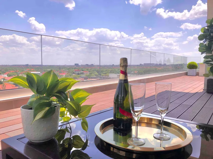 Cozy Luxurious Rooftop Apartment - Jacuzzi - Image 1