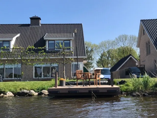 Nice house with riverview in a rural location - Image 1