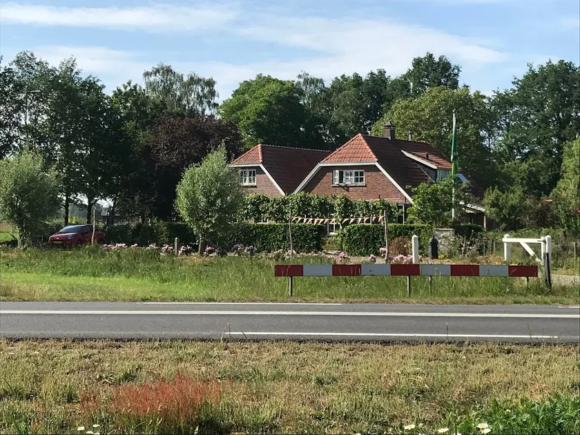 Modernized farmhouse, rural location - Image 1