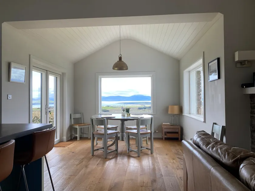 Clover cottage - Amazing views and comfort - Image 1