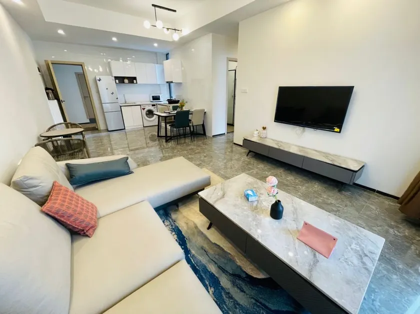 Embassy Access Golf Apartment - Image 1