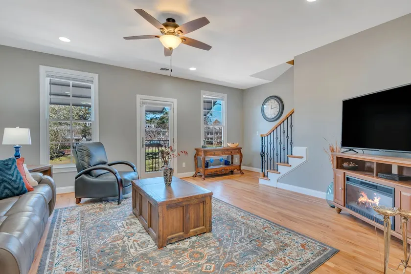 Lake Carolina Harborside Executive Condo 3BD 2.5BA - Image 1