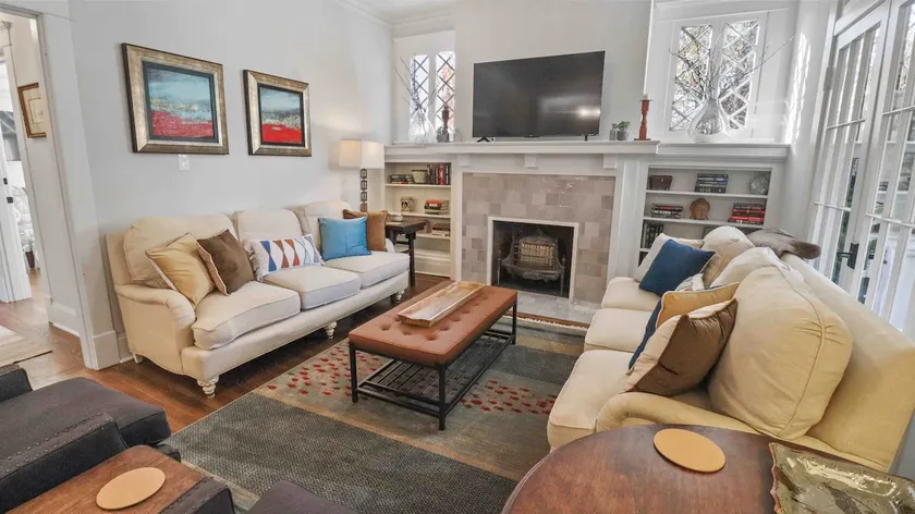 Midtown Luxury Living in Historic Central Garden - Image 1