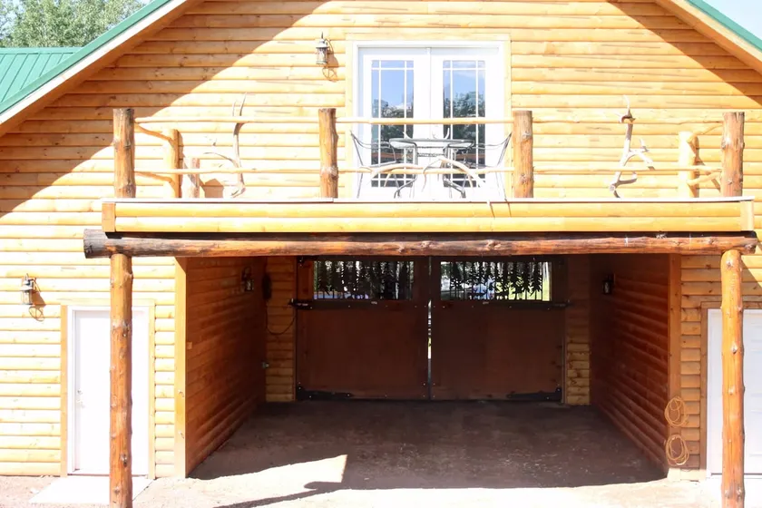 Rustic Ranch Lodge - Image 1