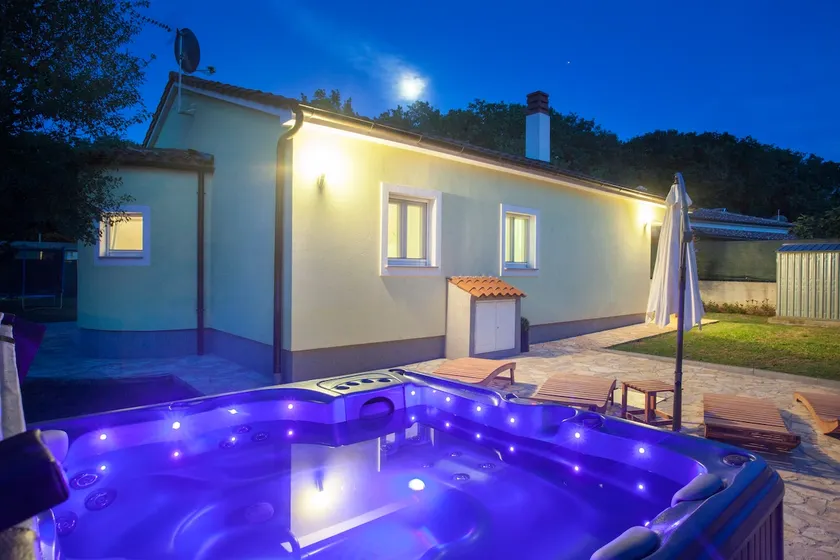 New House Freeda **** with whirlpool, WiFi, 4 bikes in price, Grill, Kids playground - Image 1